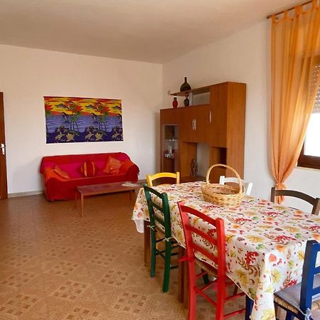 I Fenicotteri - Appartamenti Sul Mare Calasetta Bagian luar foto