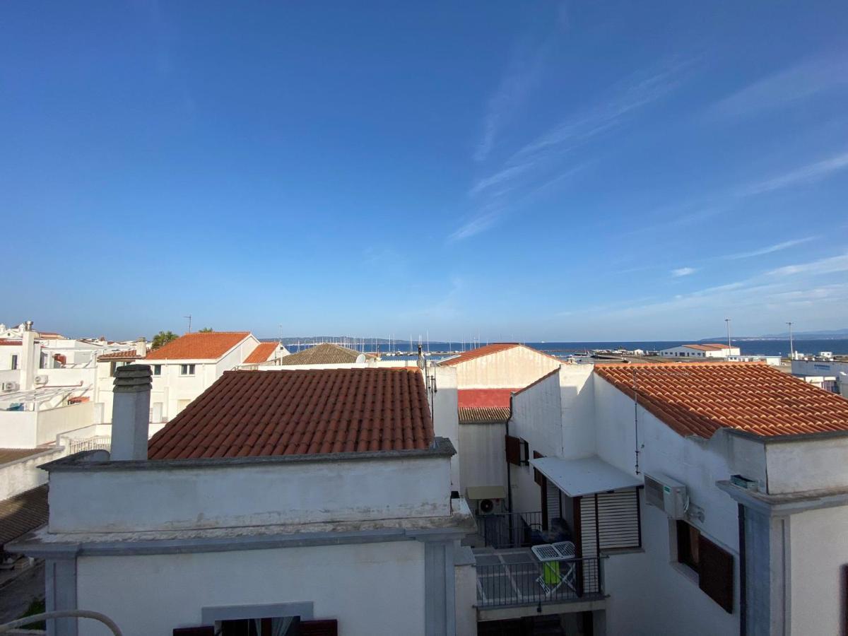 I Fenicotteri - Appartamenti Sul Mare Calasetta Bagian luar foto