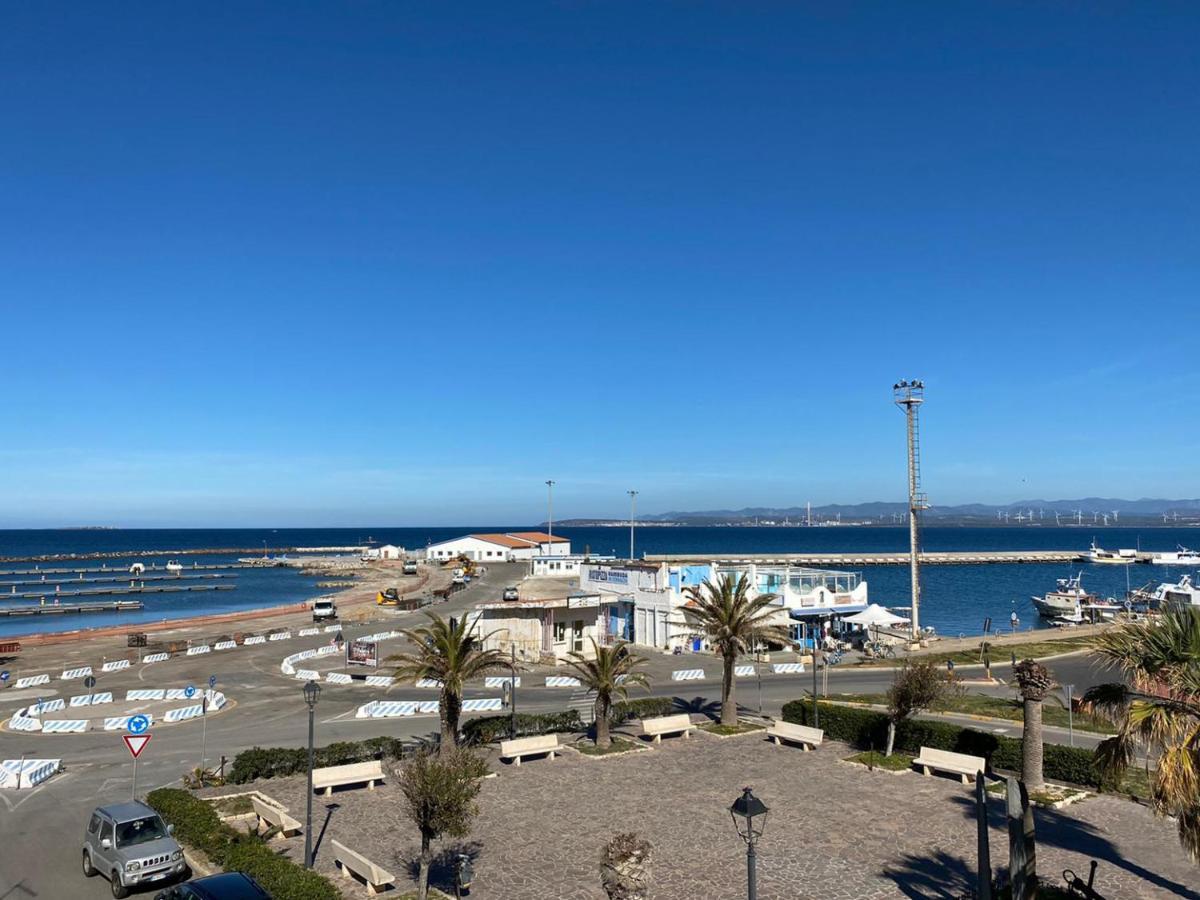 I Fenicotteri - Appartamenti Sul Mare Calasetta Bagian luar foto